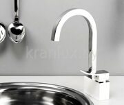 Смеситель для кухни с поворотным изливом Wasser Kraft Aller WHITE 1067 интерьер